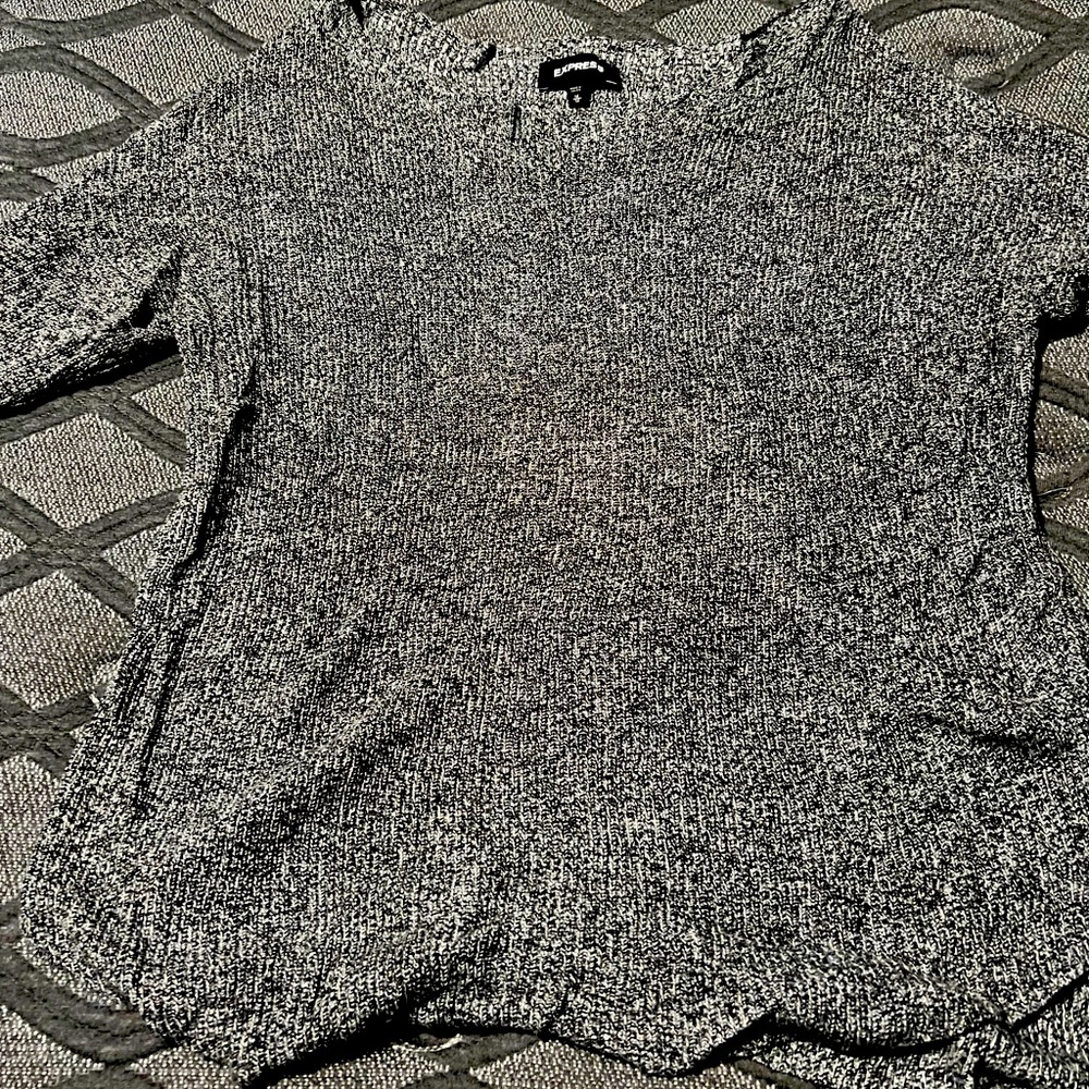 Crew neck express sweater
